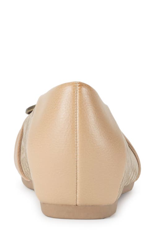 Baretraps Mabely Womens Faux Leather Embellished Ballet Flats In Camel