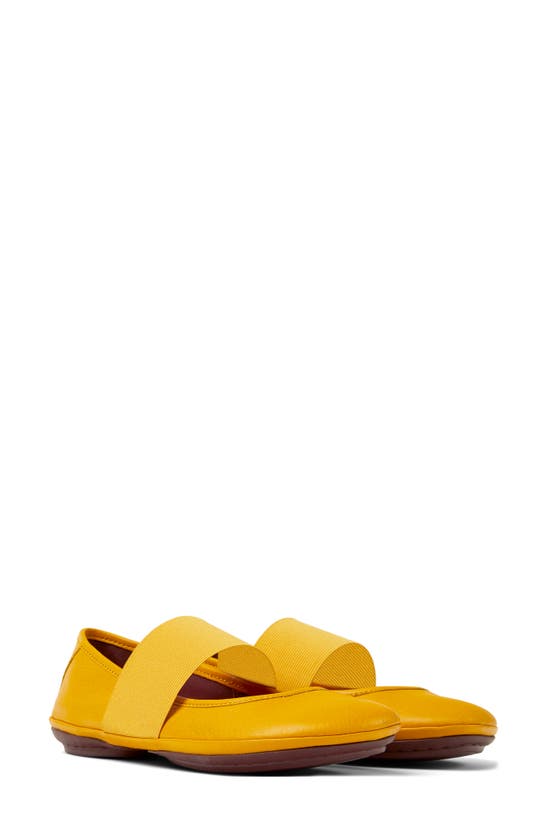 Camper Right Nina Leather Ballerina Flat In Dark Yellow