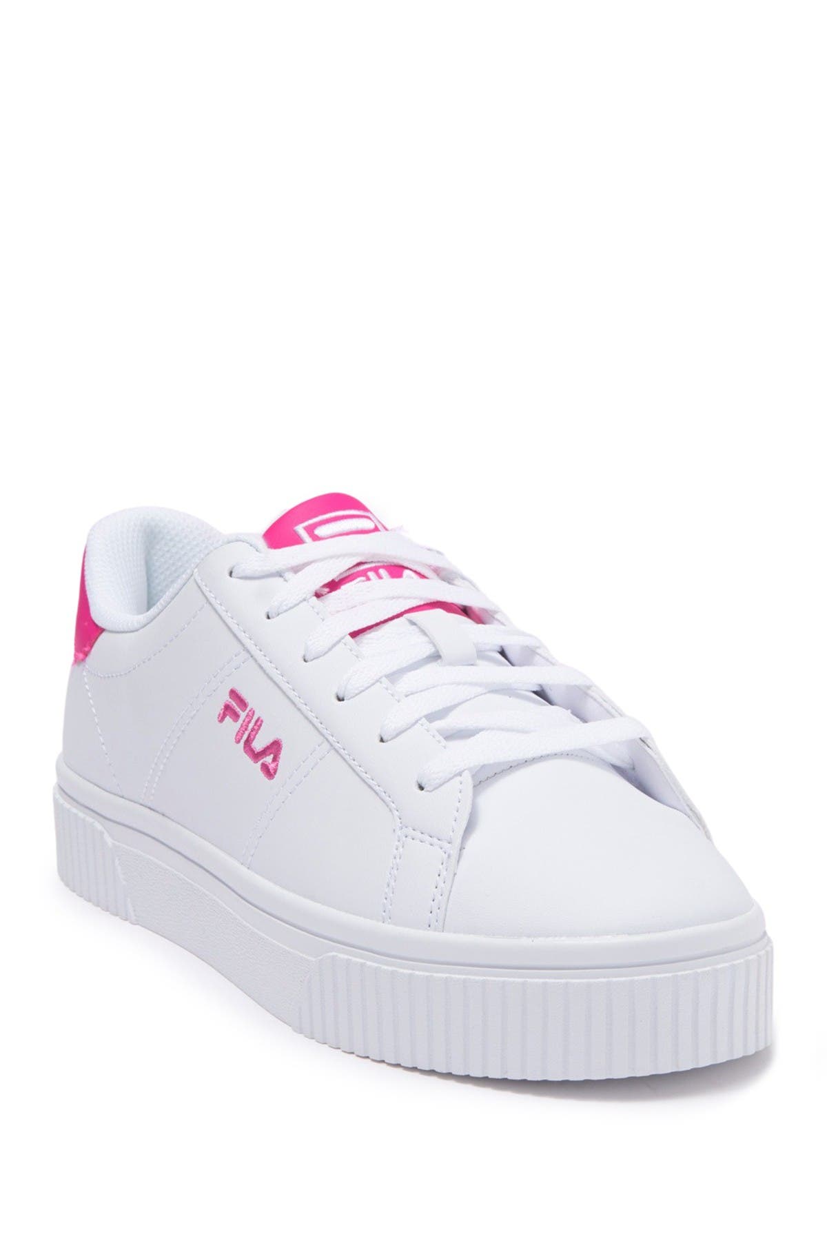 women's casual shoes in narrow widths