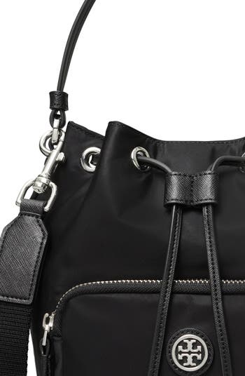 LARGE SIZE Tory Burch Miller Bucket Bag Preorder eta 2-4 weeks Price:  RM1059 Deposit: 50% Measurements(cm): 13x18x13 Instalment available ✓