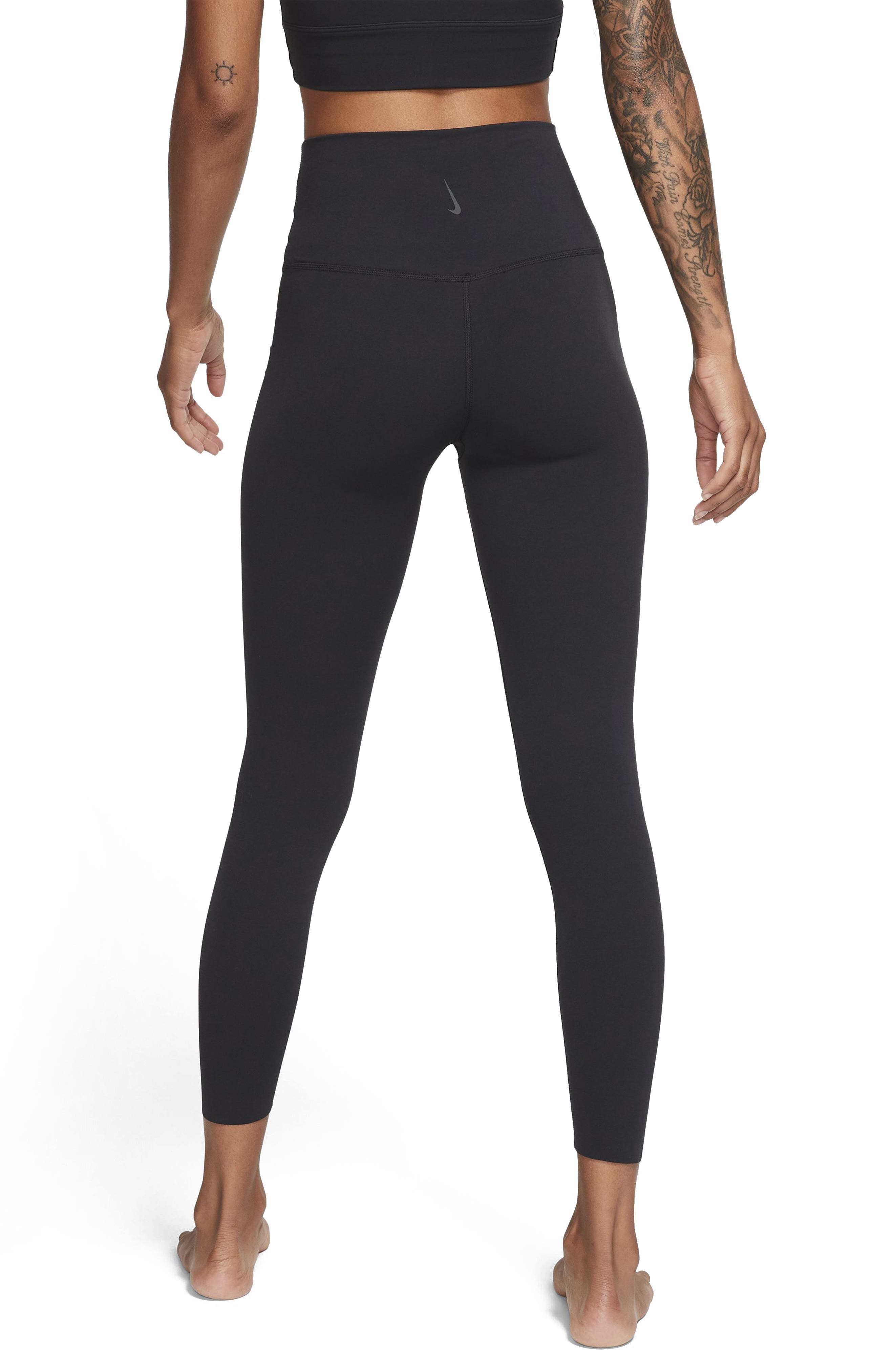 nike yoga leggings