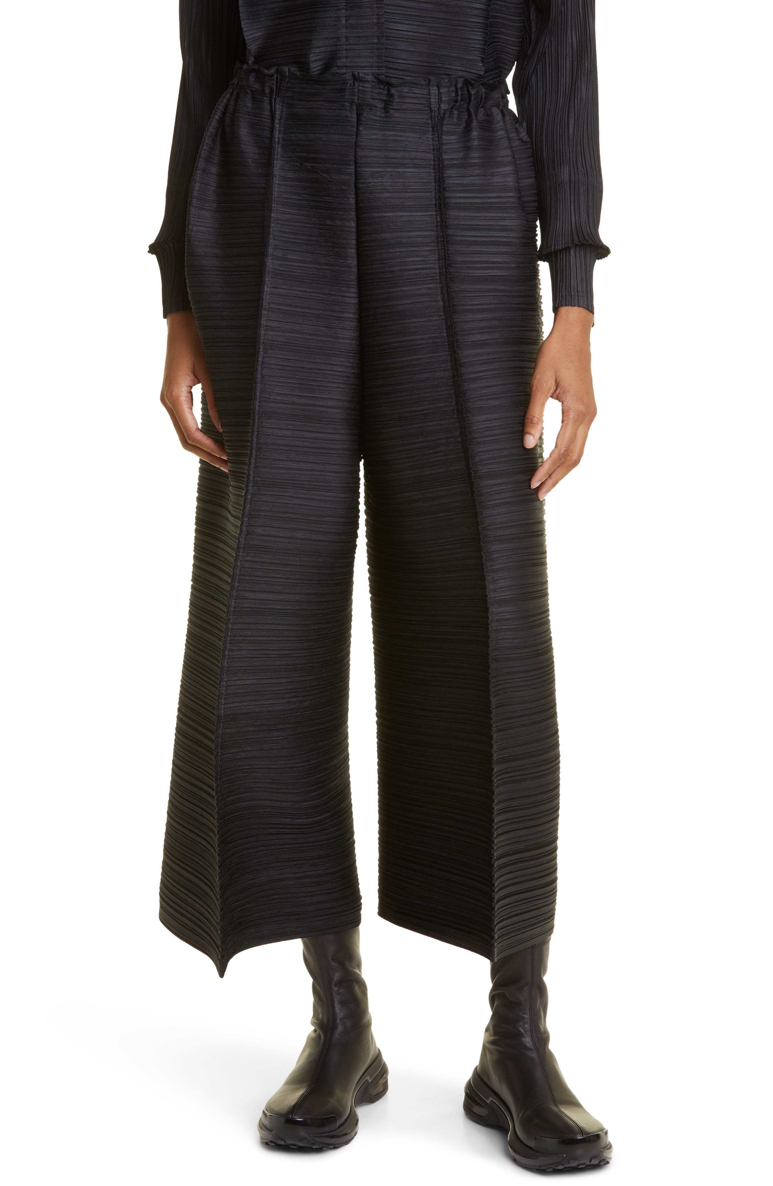 Thicker Bounce Pleated Wide Leg Crop Pants