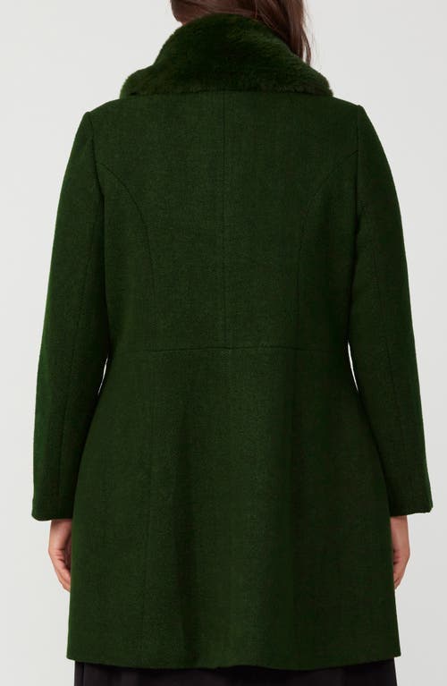 Estelle Grammy Coat With Faux Fur Collar In Olive