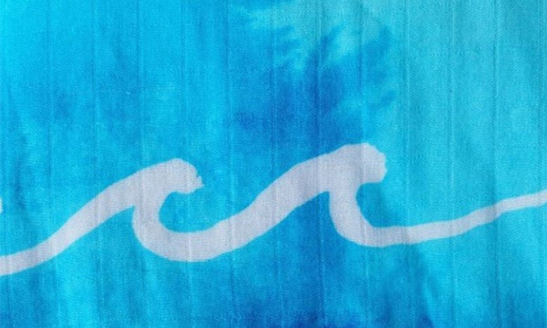 Coco Moon Nalu Quilt In Blue