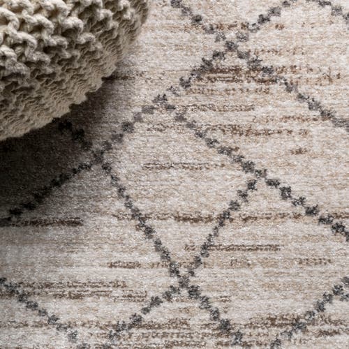 Jonathan Y Asilah Moroccan Modern Diamond Area Rug In Light Gray