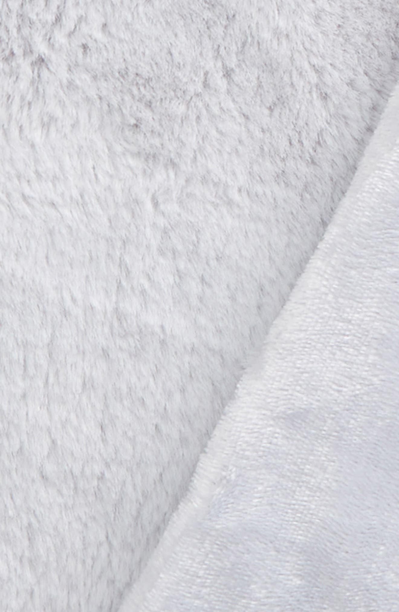 UnHide Cuddle Puddles Plush Throw Blanket Nordstrom