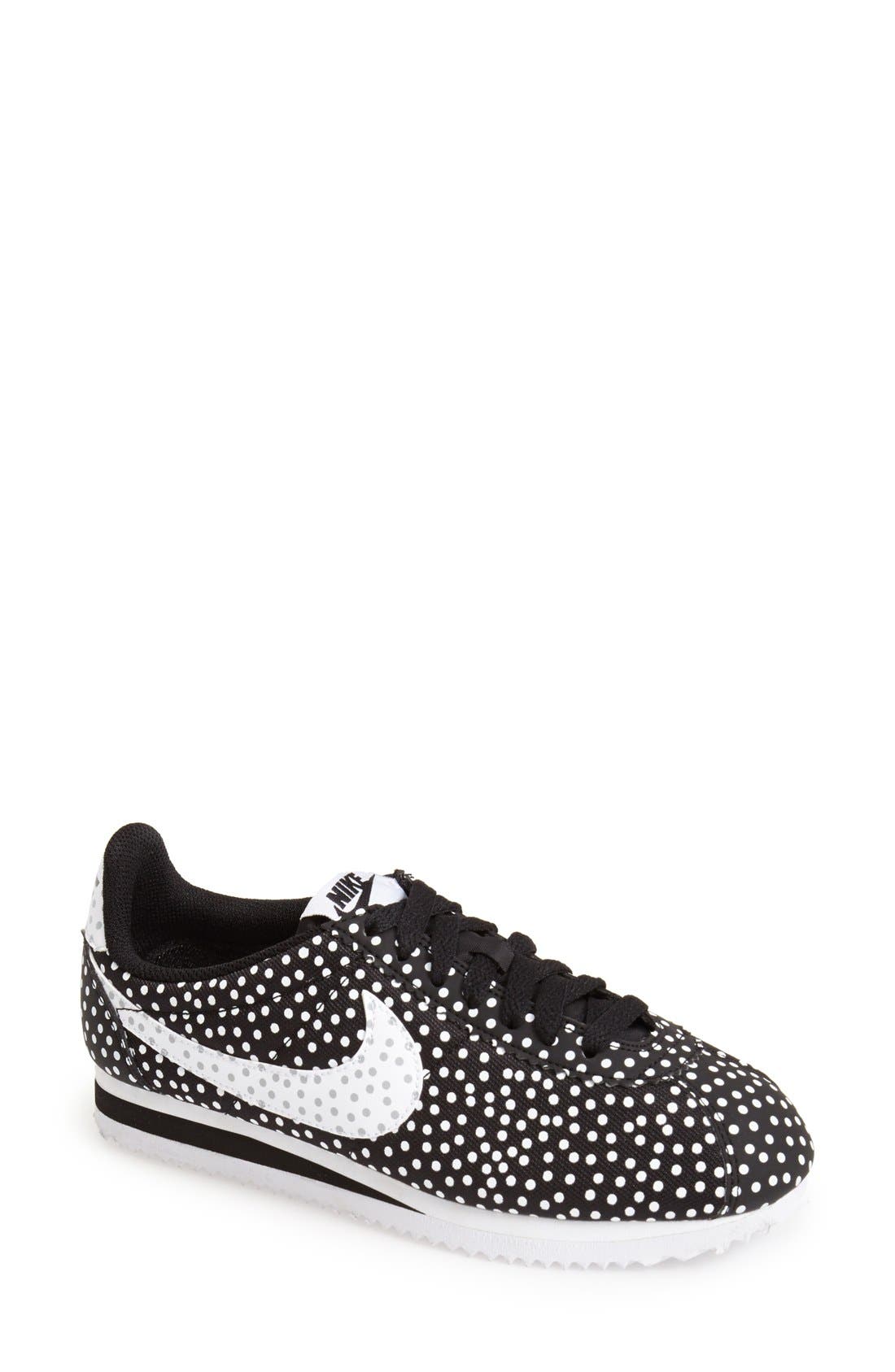 nike polka dot