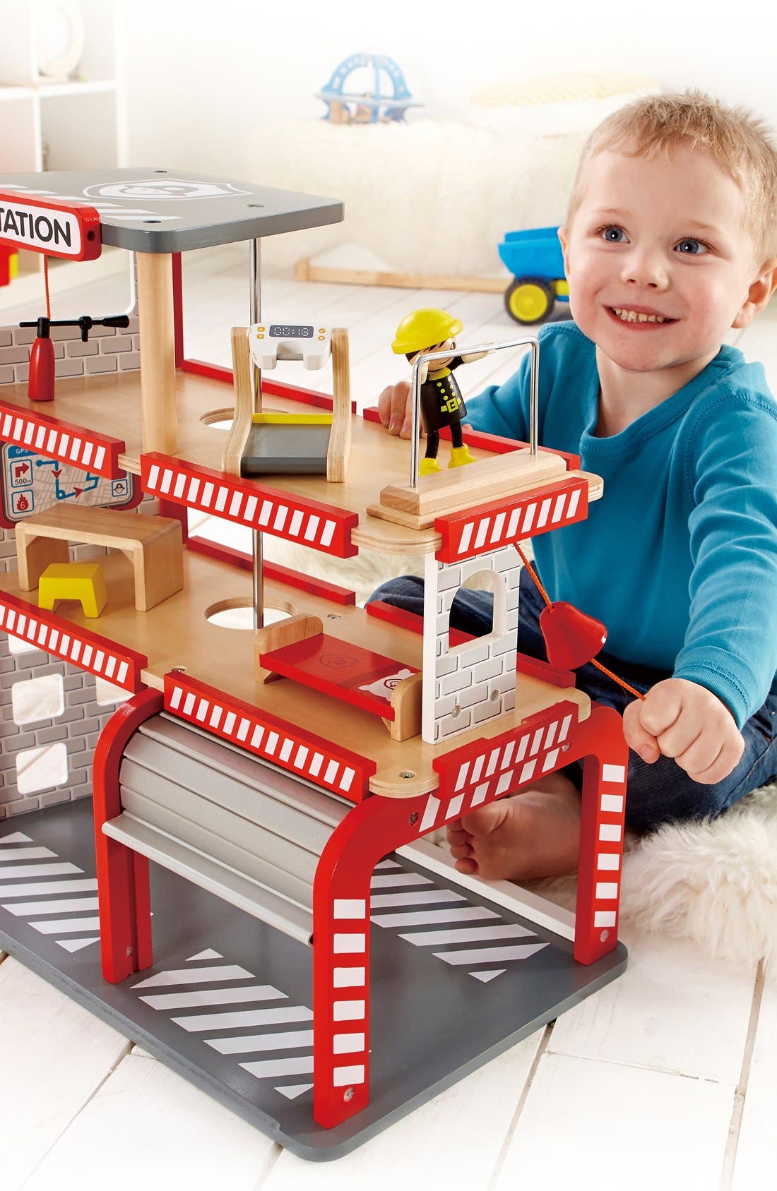 hape wooden fire station