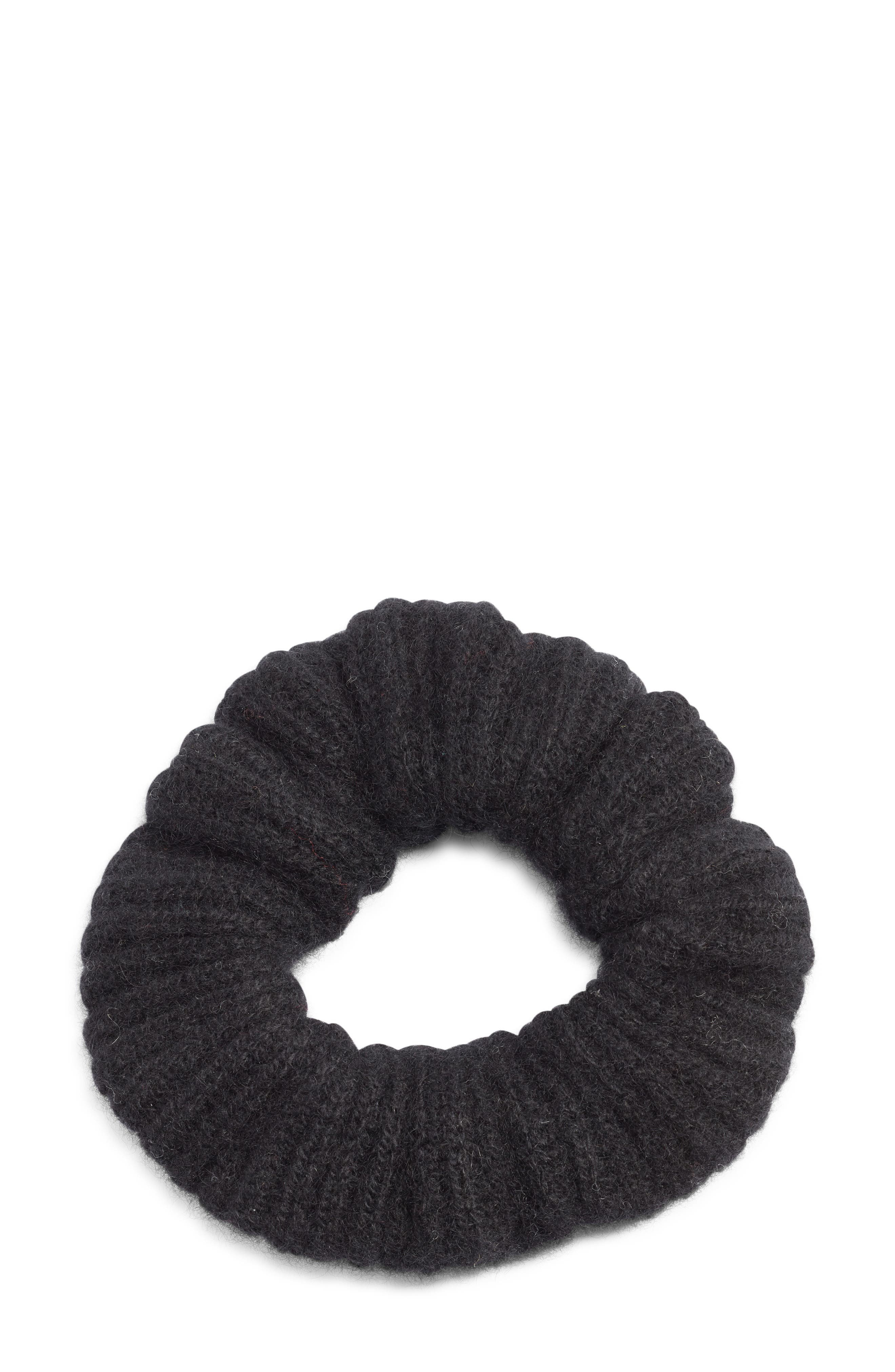 Everlane Cashmere Scrunchie In Black 