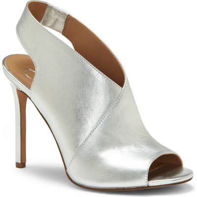 Jessica Simpson Jourie 2 Sandal, Metallic