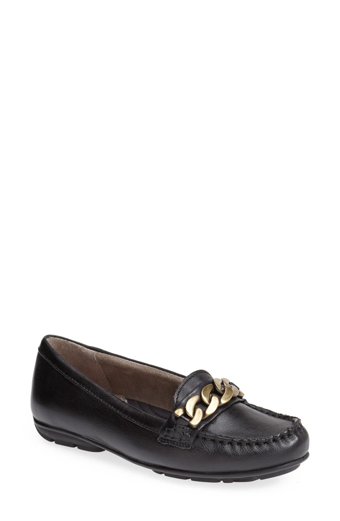 naturalizer kettle loafer
