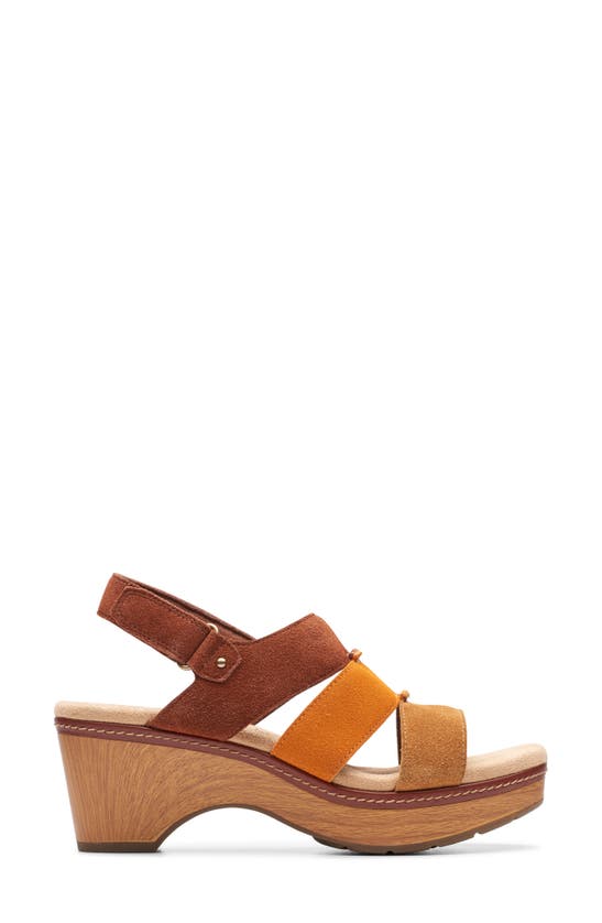 Clarks Seannah Glow Clog-style Block Heel Sandals In Tan Combi Suede