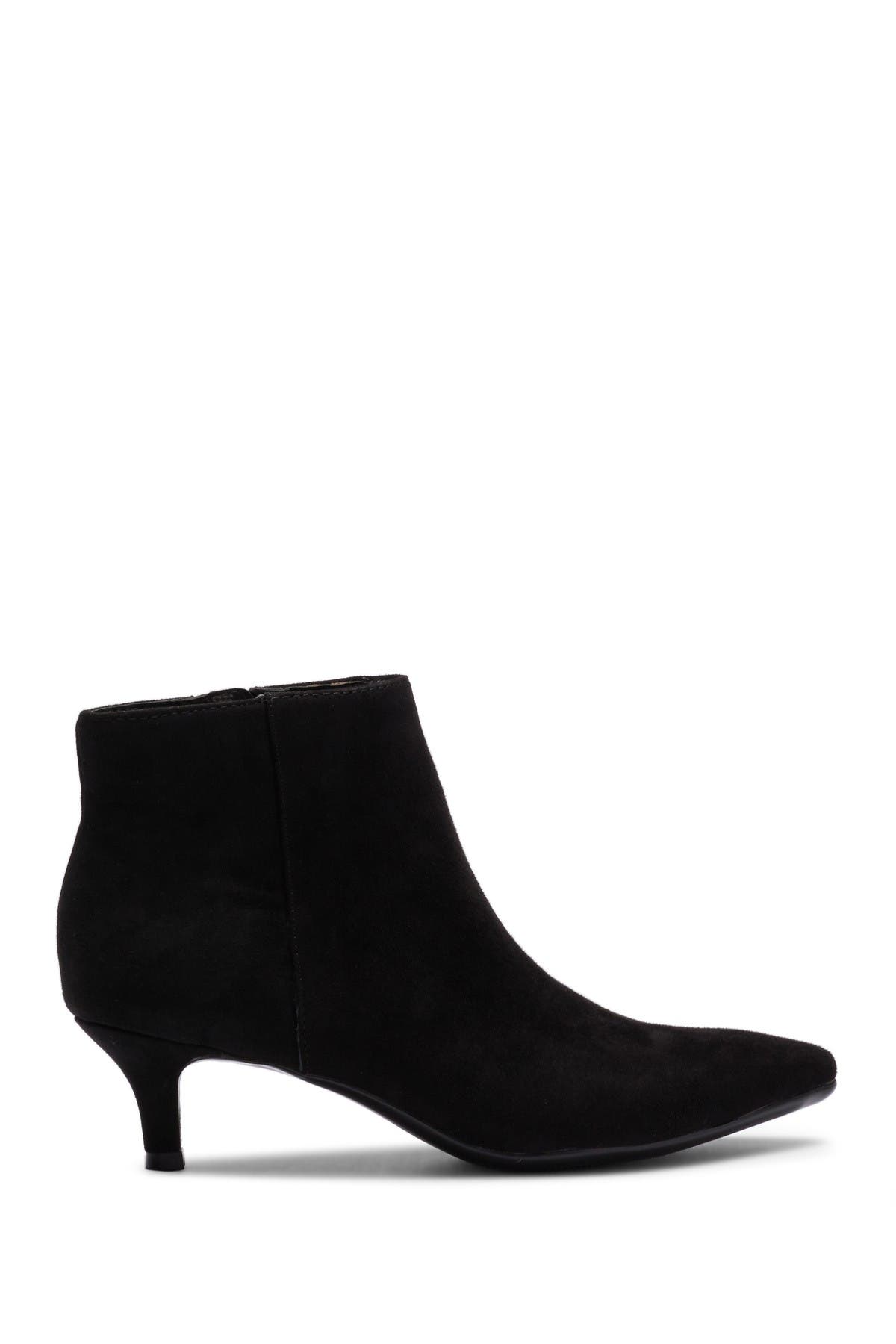 naturalizer giselle bootie