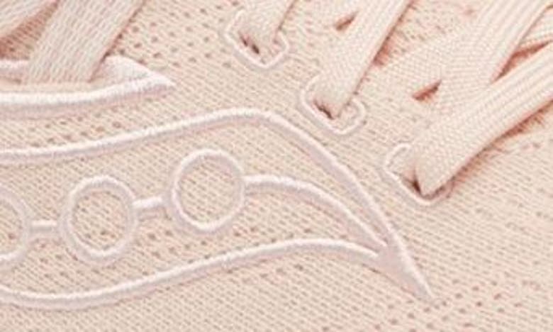 Saucony Triumph Rfg Running Shoe In Lotus