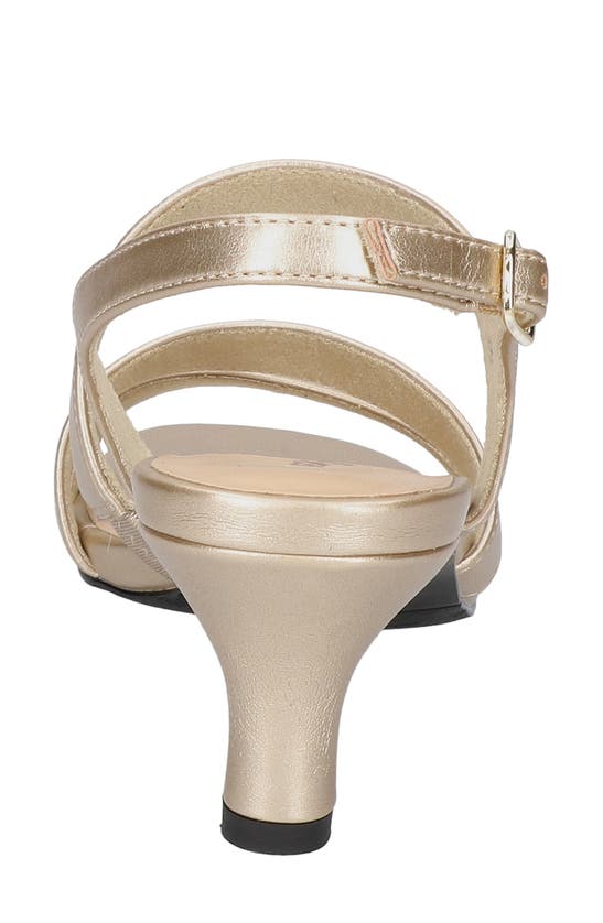 Easy Street Como Womens Faux Leather Strappy Slingback Sandals In Champagne