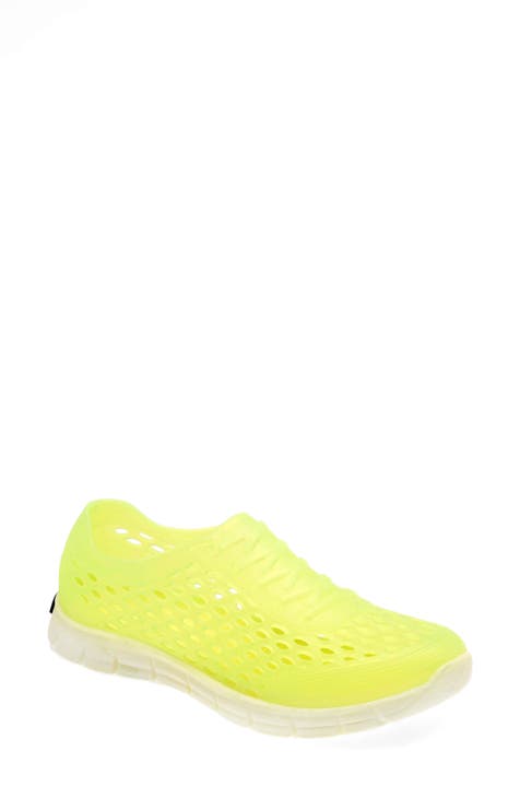 Nordstrom hotsell water shoes