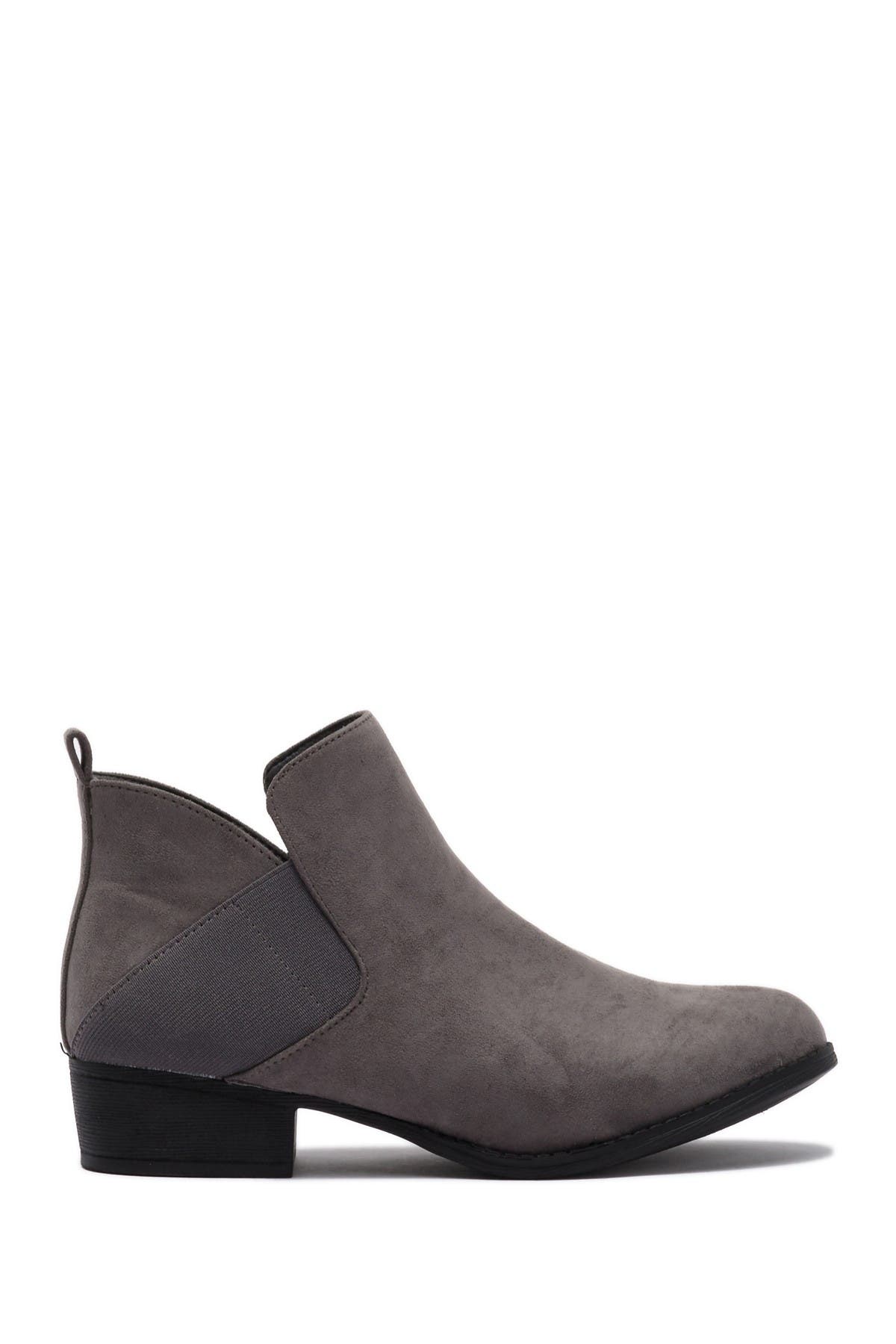 mia amore lourie bootie