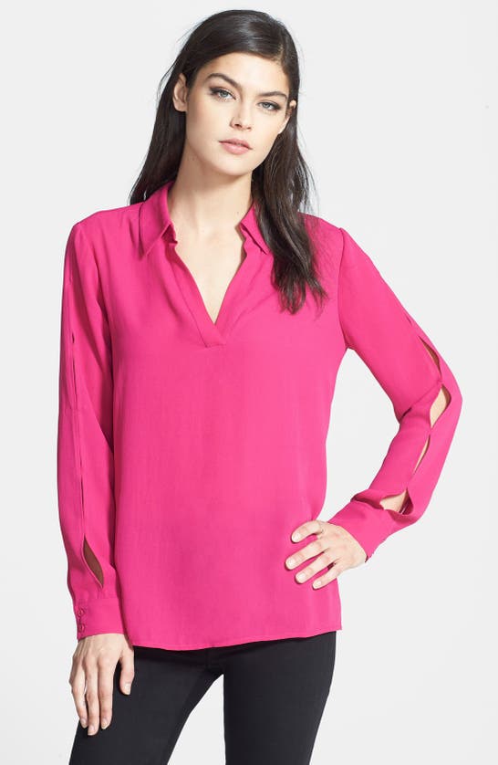 Ro & De Split Seam V-neck Blouse In Pink Plumier