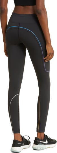 Outdoor Voices' FrostKnit Leggings Are Made for Frigid Flights and
