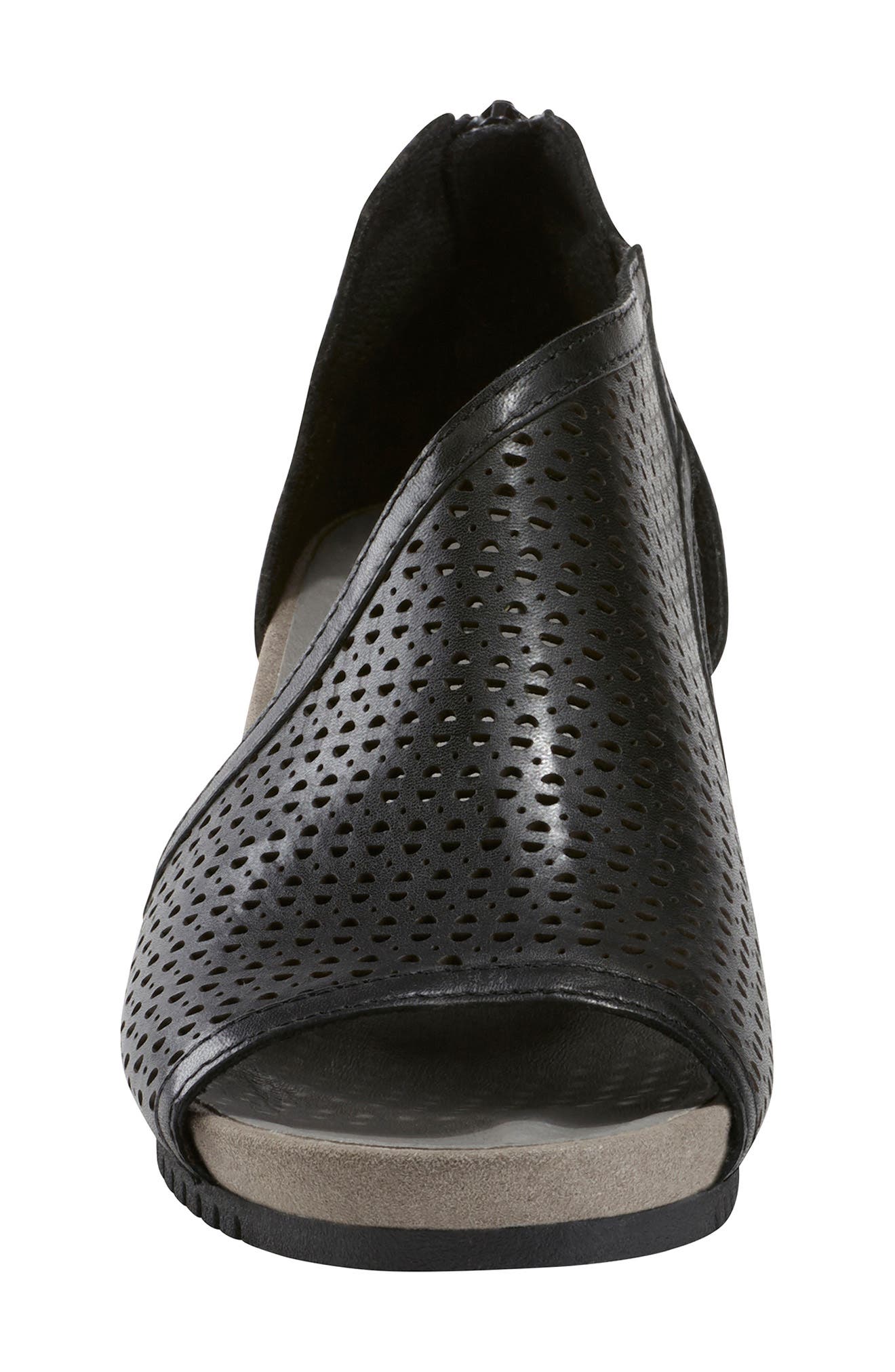 earth capricorn shoes