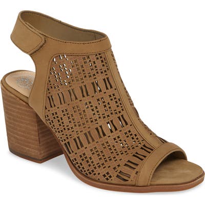 Vince Camuto Keannie Sandal- Brown