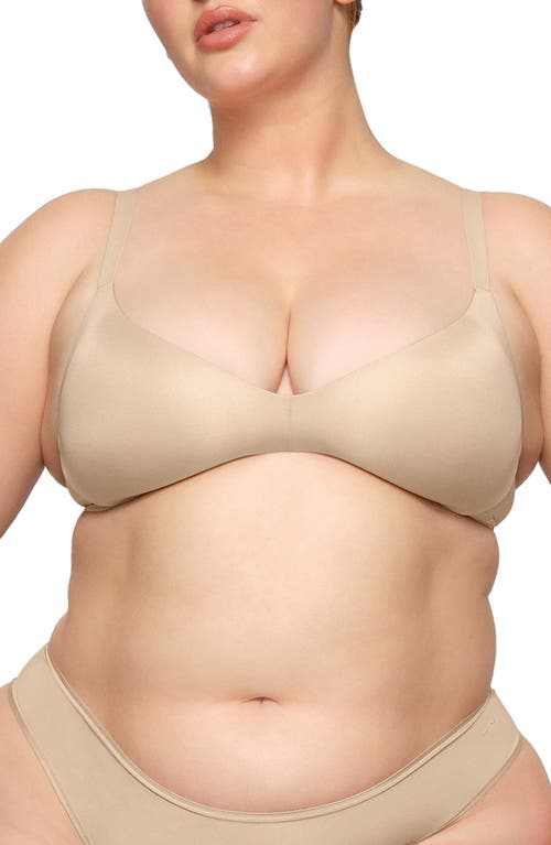 SKIMS Wireless Form Push-Up Plunge Bra at Nordstrom,