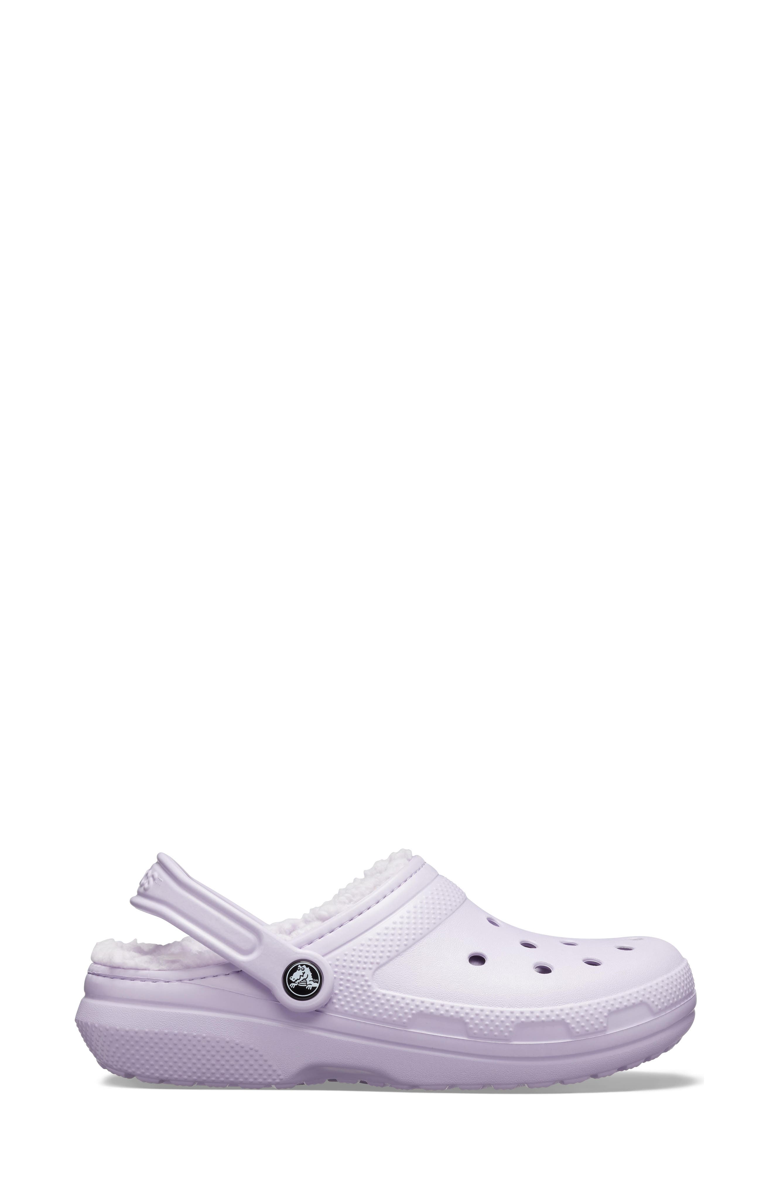 crocs with inner lining