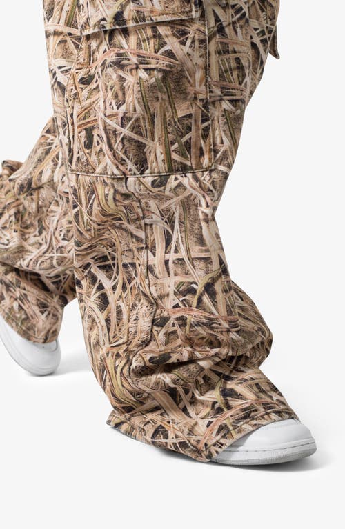Mnml Void Baggy Cargo Jeans In Grass Camo