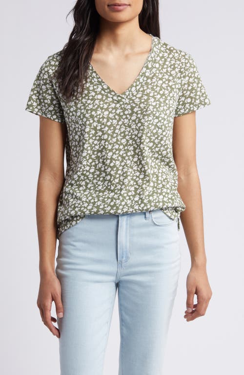 Caslonr Caslon(r) V-neck Short Sleeve Pocket T-shirt In Olive Burnt Floral Feels