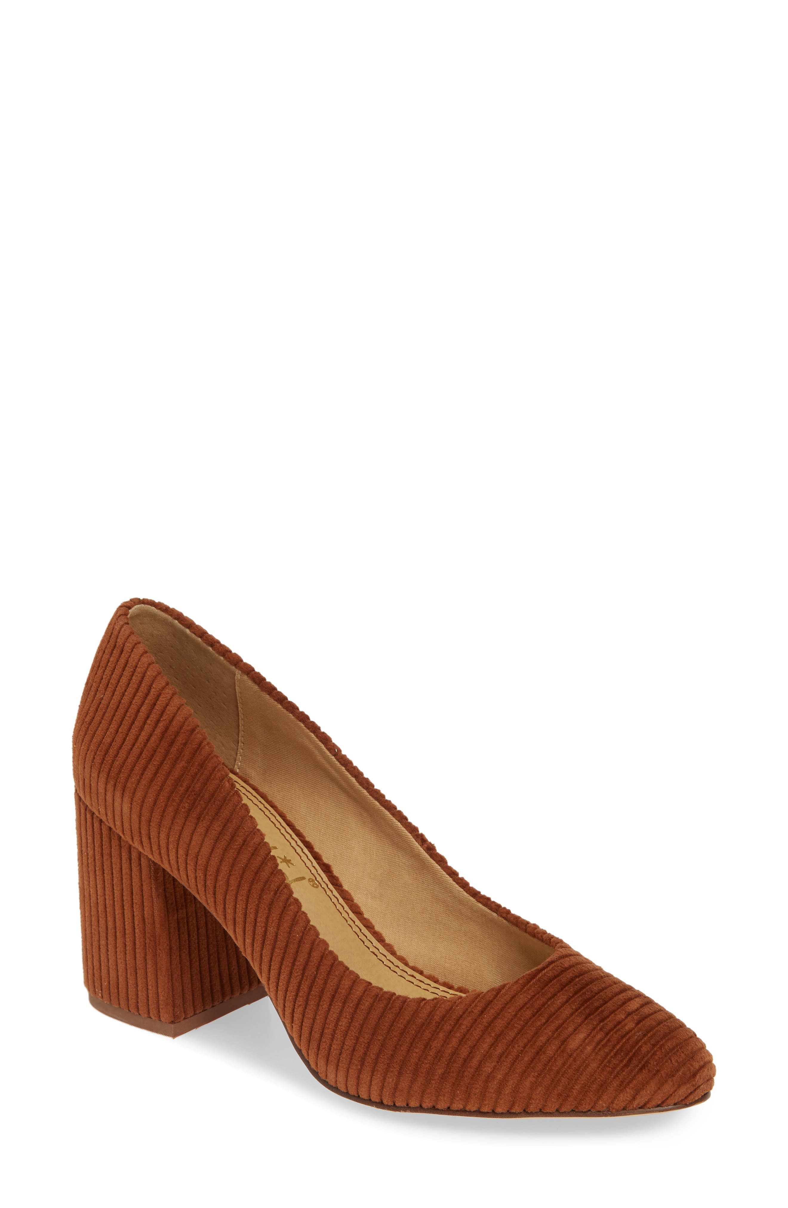Splendid Hector Round Toe Pump- Brown