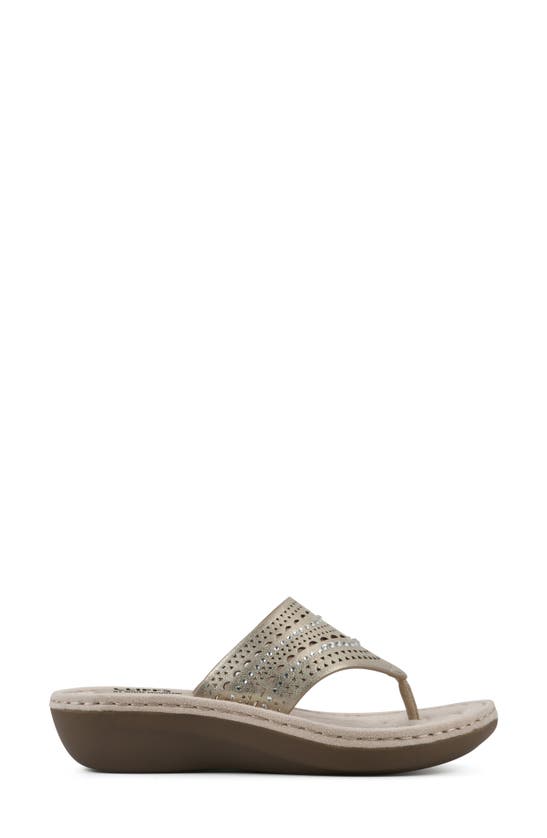 Cliffs By White Mountain Candyce Wedge Sandal In Gold/ Metallic