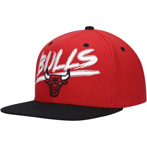 Chicago Bulls Men’s Mitchell & Ness Gray Hardwood Classics Draft Cuffed  Knit Hat with Pom
