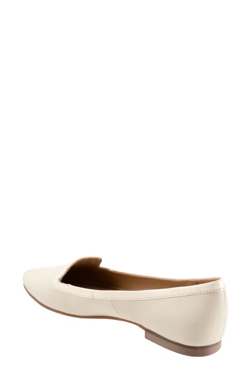 Hannah Pointed Toe Flat in Ivory