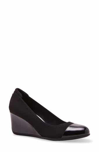 Bandolino peep toe wedge discount