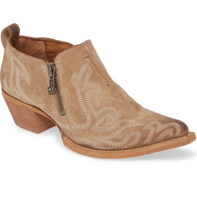 Frye Sacha Primrose Bootie