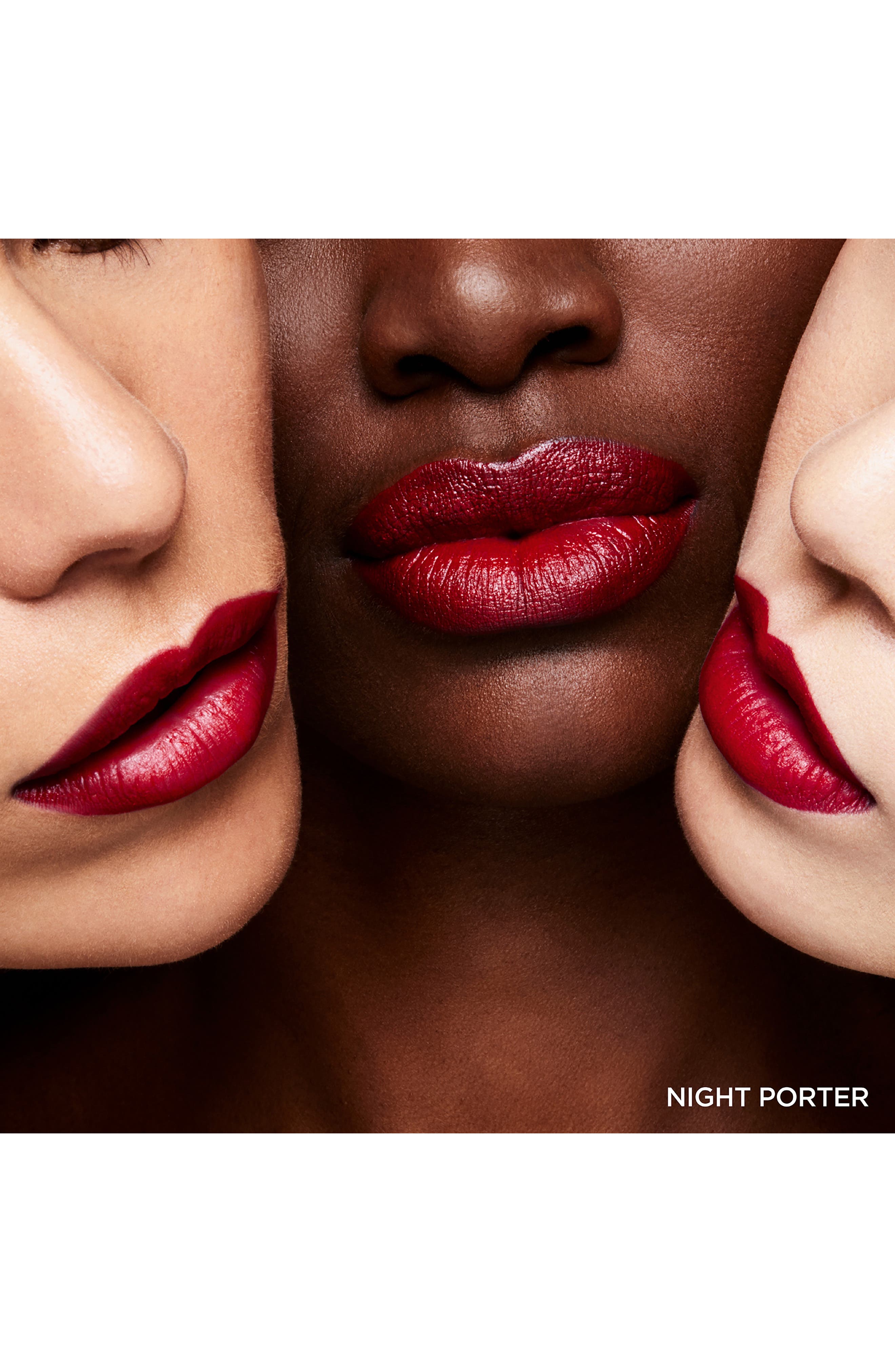 tom ford near dark lipstick