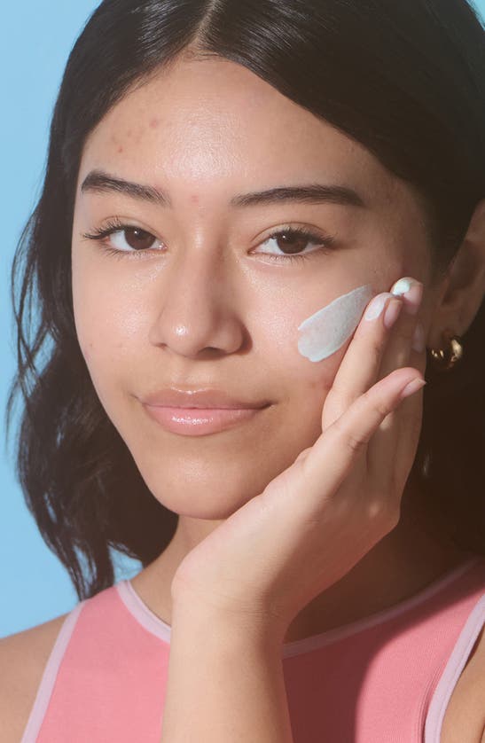 Hero Force Shield Superlight Sunscreen Spf 30