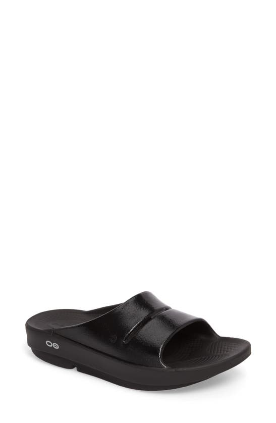 Oofos Ooahh Luxe Slide Sandal In Black/ Black