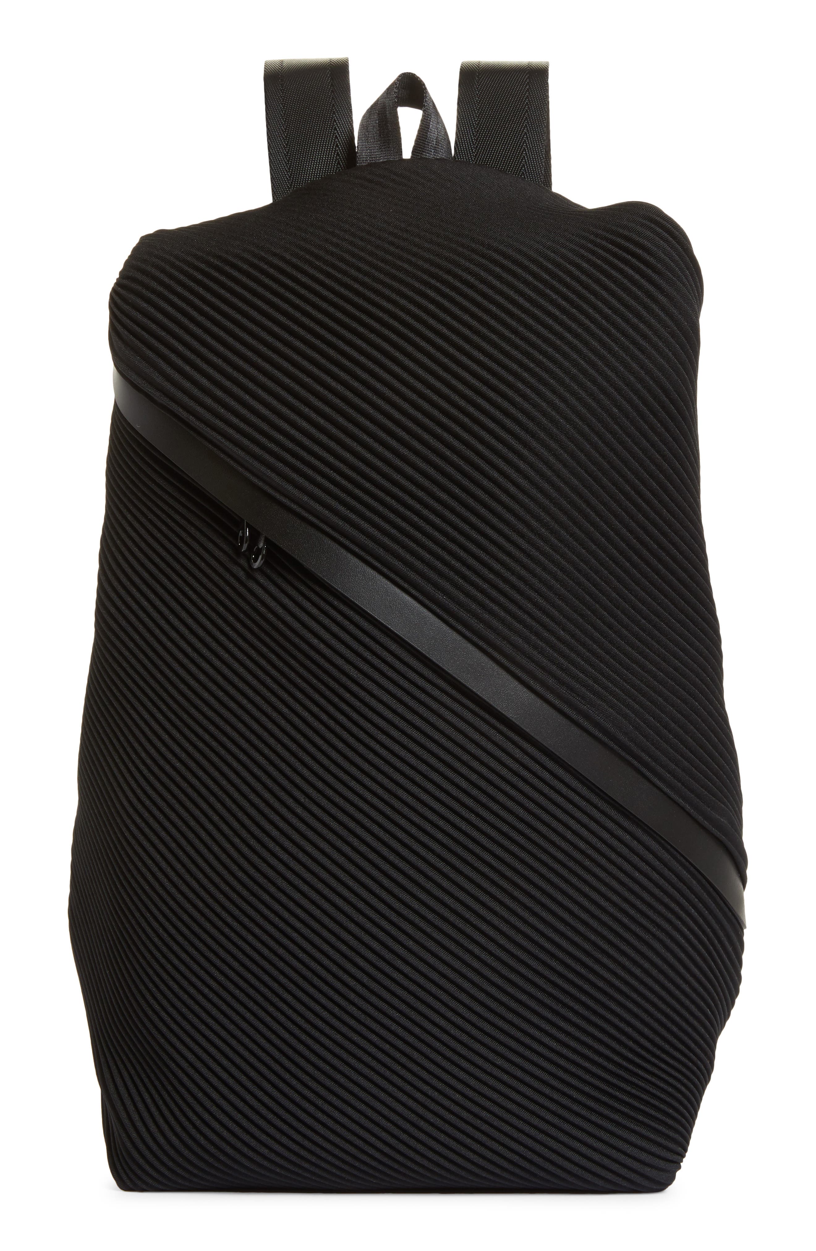 bias pleats backpack