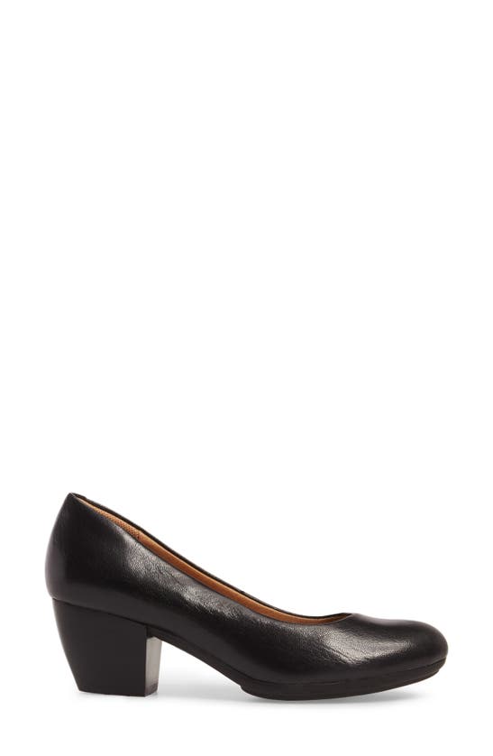 Shop Comfortiva Amora Pump In Black Leather