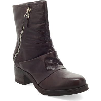 Miz Mooz Shannon Boot - Brown