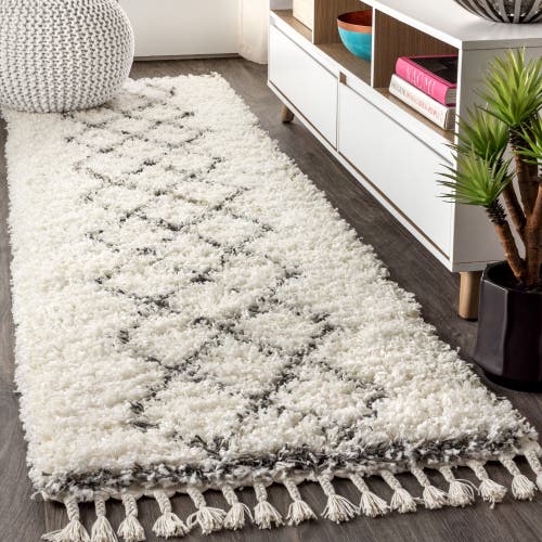 Jonathan Y Mercer Shag Plush Tassel Moroccan Geometric Trellis Denim Area Rug In Cream/gray
