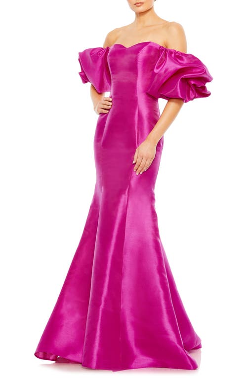 Sweetheart Off the Shoulder Mermaid Gown in Fuchsia