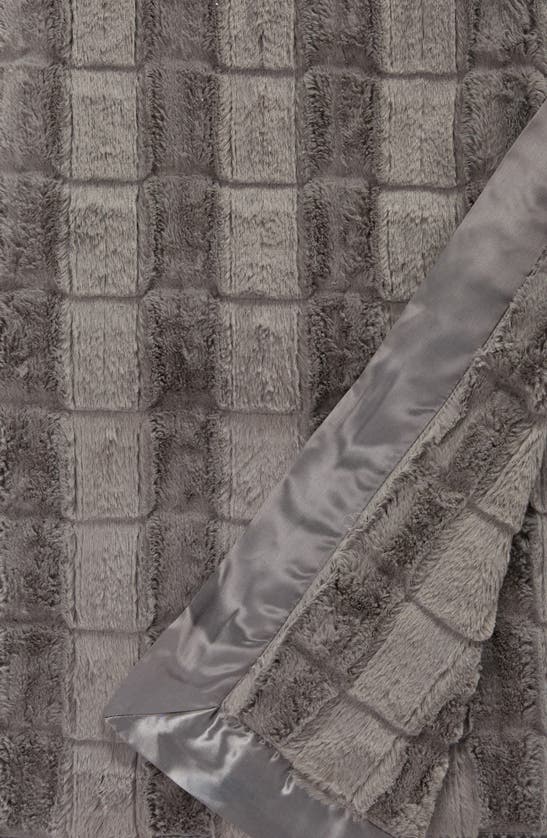 Giraffe At Home Luxe Waterfall Extra Large Throw Blanket In Charcoal