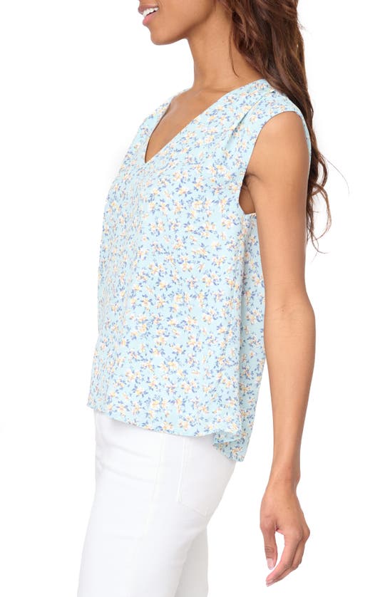 Gibsonlook The Favorite V-neck Sleeveless Top In Seaglass Blue Flower Print