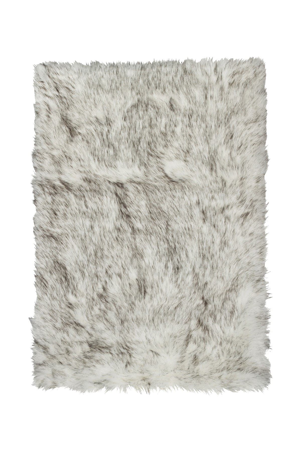 Luxe Hudson Faux Fur Rug/throw In Gradient Gray ModeSens