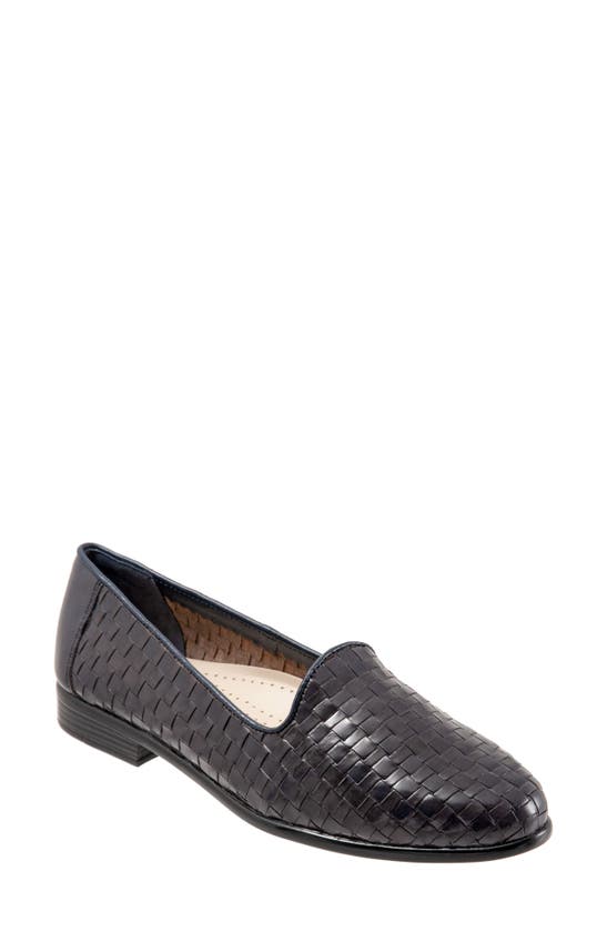 Shop Trotters Liz Slip-on Loafer In Navy Calfs