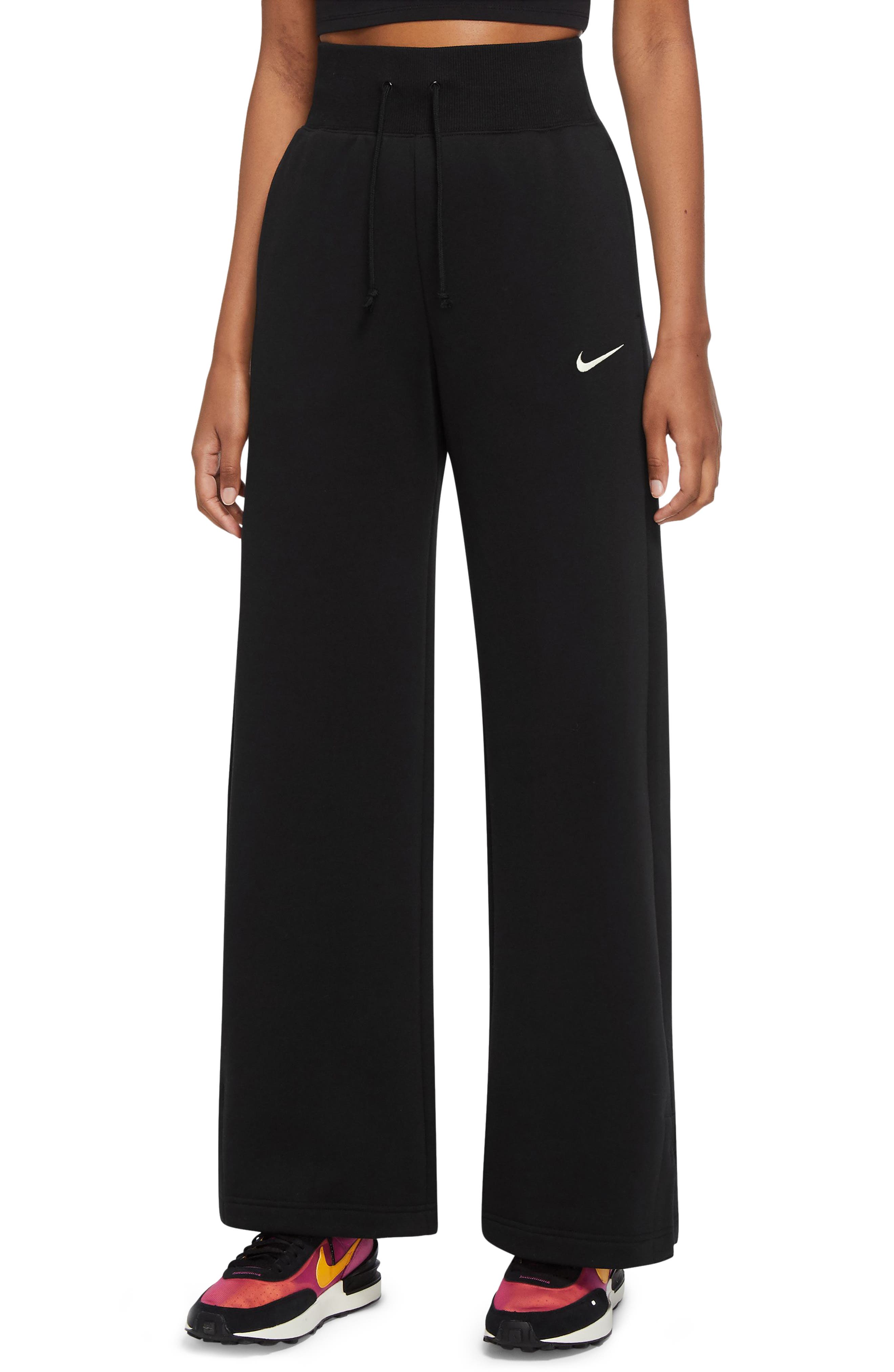 nike women's sportswear trend essential fleece wide pants oatmeal