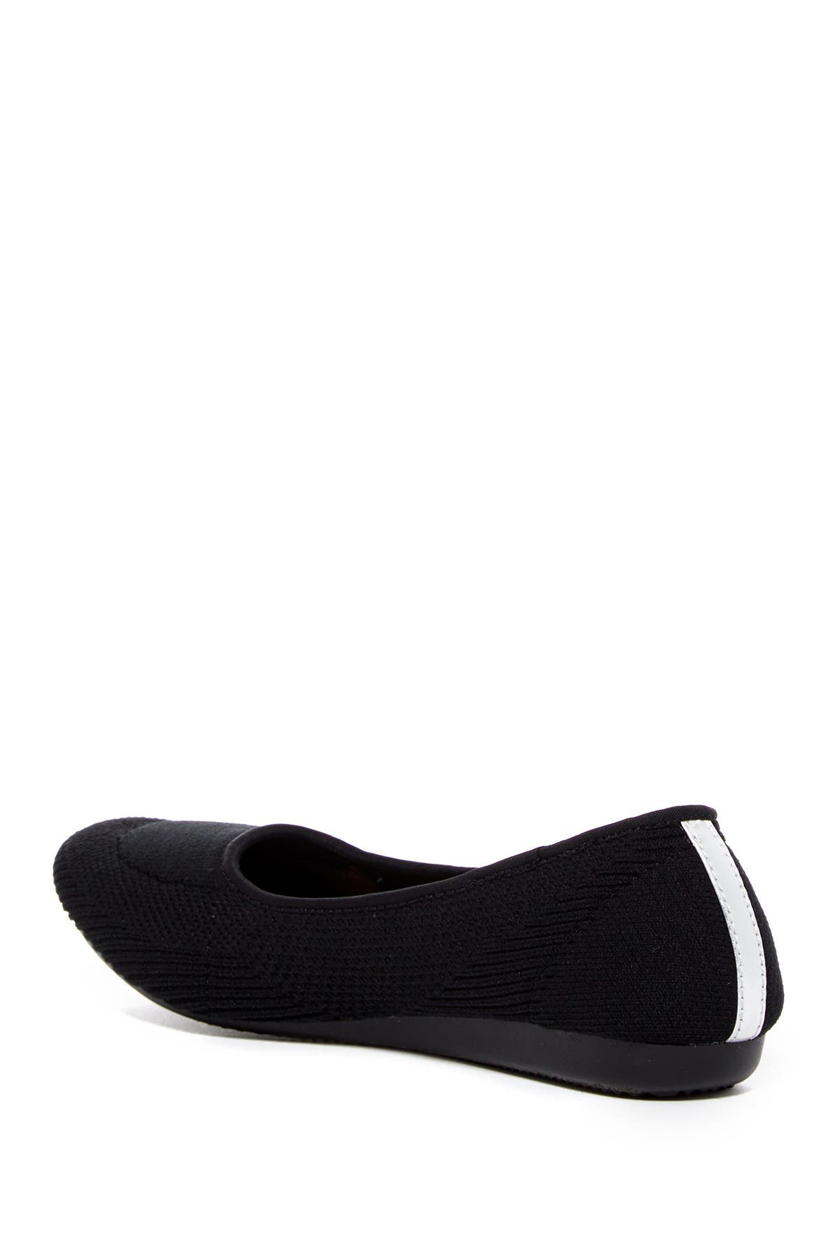 steven by steve madden black flats