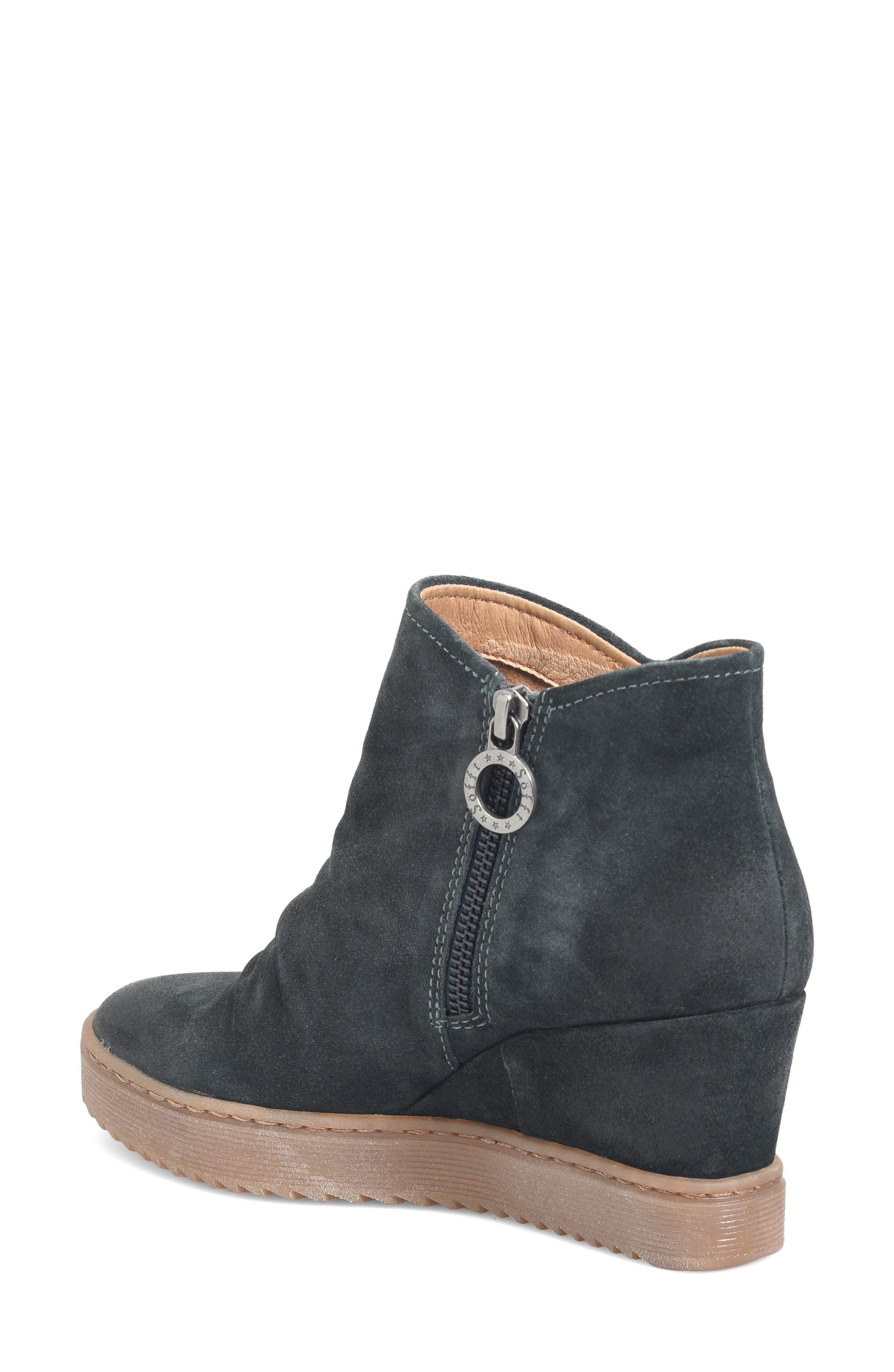 sofft wedge boots